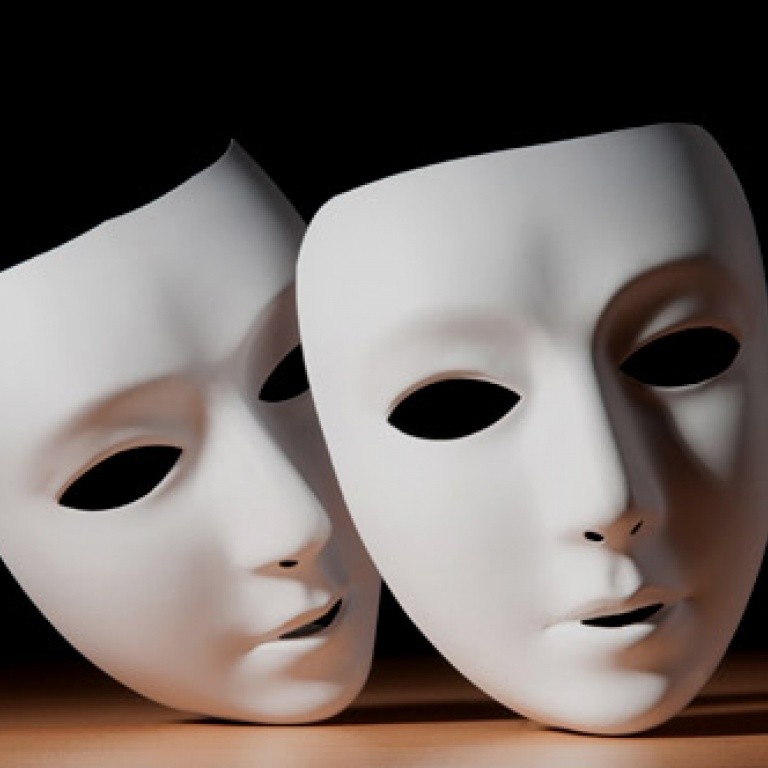 "máscaras teatrales"